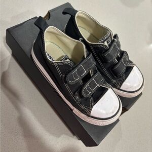 Toddler kids velcrow converse
